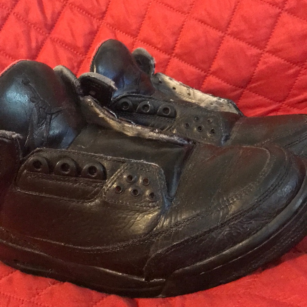 Custom Jordan 3s - Picture 3 of 3